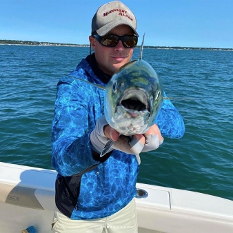 Deep sea fishing trip off of shore at Hammonnassett Beach state park (Instagram@team_midnight_alarm_fishing)