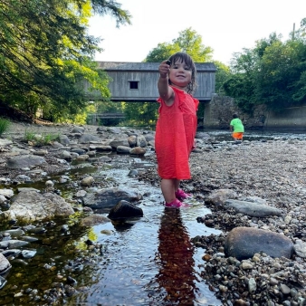 Kids playing in the river (Instagram@ash1ey_bergeron)