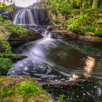 Waterfalls at Southford Falls (Flickr@tquist24)